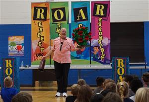 ROAR 19.jpg
